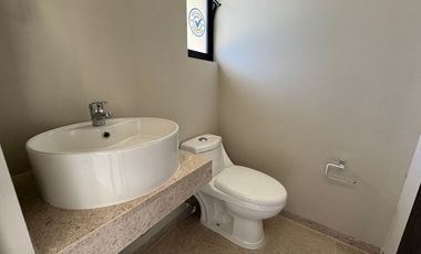 CASA EN RENTA JUNTO A GALERIAS SANTA ANITA