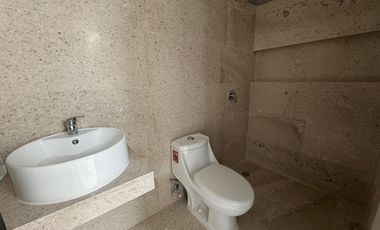 CASA EN RENTA JUNTO A GALERIAS SANTA ANITA