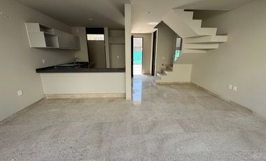 CASA EN RENTA JUNTO A GALERIAS SANTA ANITA