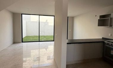 CASA EN RENTA JUNTO A GALERIAS SANTA ANITA