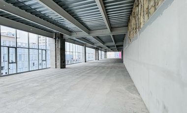 IB-CM0743 - Oficina en Venta en Granada, 3,070 m2.