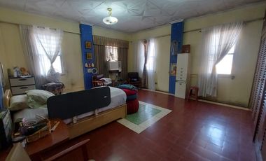 Se vende casa esquinera ubicada en avenida comercial cerca Politécnica Salesiana en el sur Guayaquil