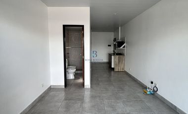 DEPARTAMENTO MONOAMBIENTE al frente con balcon