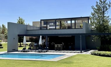 Casa en Renta en Solares