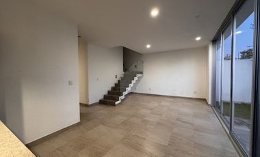 Casa en Renta en Solares