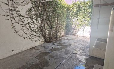 RENTA DE CASA  EN SANTA CATARINA