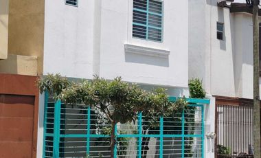 RENTA DE CASA  EN SANTA CATARINA