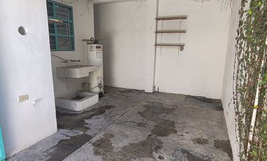 RENTA DE CASA  EN SANTA CATARINA