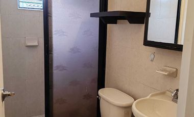 RENTA DE CASA  EN SANTA CATARINA