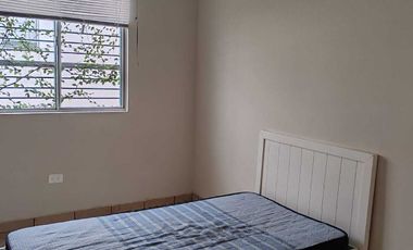 RENTA DE CASA  EN SANTA CATARINA