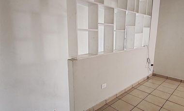 RENTA DE CASA  EN SANTA CATARINA