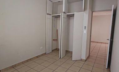 RENTA DE CASA  EN SANTA CATARINA