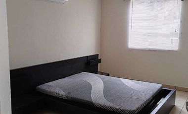 RENTA DE CASA  EN SANTA CATARINA