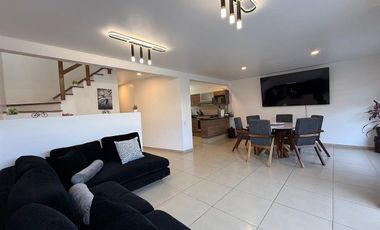 Casa en Venta Fraccionamiento Vista Bosques a 25 min de Santa Fe CDMX