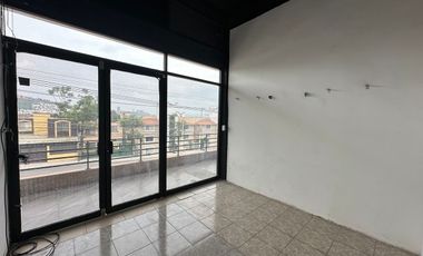 LOCAL EN RENTA CON GRAN VISIBILIDAD, QUERETARO