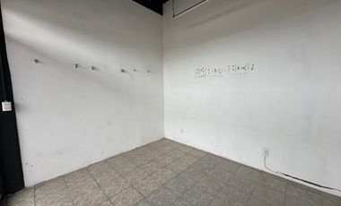 LOCAL EN RENTA CON GRAN VISIBILIDAD, QUERETARO