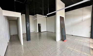 LOCAL EN RENTA CON GRAN VISIBILIDAD, QUERETARO