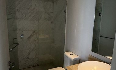 Departamento en renta con vista en Parques de San Javier, 2 recámaras, 164 m²