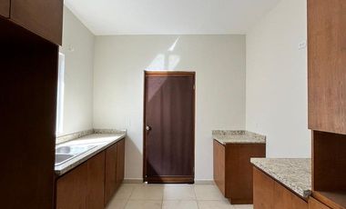 CASA EN VENTA EN RESIDENCIAL SOFIA CON CASA ADJUNTA Y ACCEESO CONTROLADO