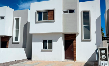 CASA EN VENTA EN RESIDENCIAL SOFIA CON CASA ADJUNTA Y ACCEESO CONTROLADO