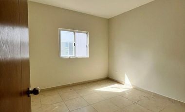 CASA EN VENTA EN RESIDENCIAL SOFIA CON CASA ADJUNTA Y ACCEESO CONTROLADO