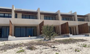 Casa en venta frente al mar en Telchac