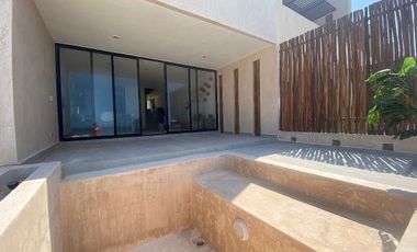 Casa en venta frente al mar en Telchac