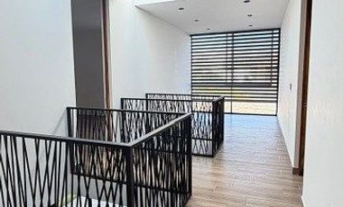 Masada casa amplio con 4 habitaciones