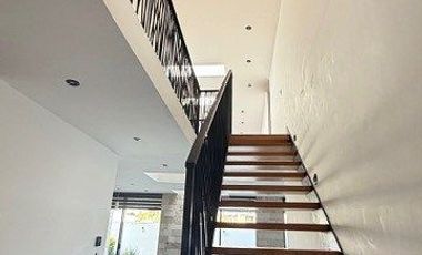 Masada casa amplio con 4 habitaciones