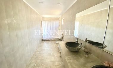 Mantagua. Casa mediterránea de 350 m2.