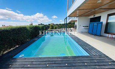 Mantagua. Casa mediterránea de 350 m2.