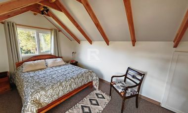 CASA EN CONDOMINIO, CON BOSQUE Y RIO, EN FRUTILLAR ALTO