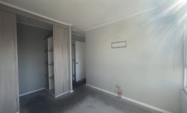 SE ARRIENDA DEPARTAMENTO EN SANTA ANA (CÓD. 517)