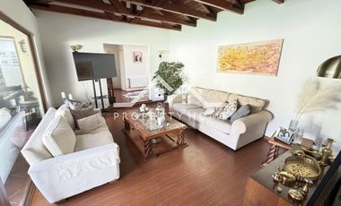 VENTA PIEDRA ROJA CHICUREO 4 DORMITORIOS Y 4 BAÑOS