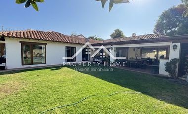 VENTA PIEDRA ROJA CHICUREO 4 DORMITORIOS Y 4 BAÑOS