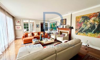 HERMOSA  CASA ESTILO GEORGIAN CON JARDÍN
