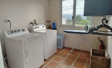 *HOGAR PARA TU TRANQUILIDAD EN VENTA - SECTOR, PAMPA VINTIMILLA - AZUAY, ECUADOR. (Cerca de Cuenca y Azogues)