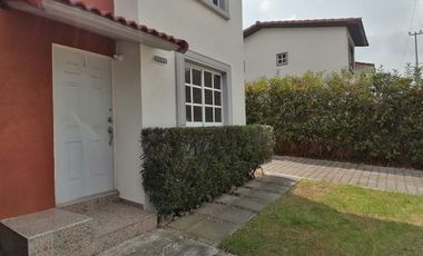 CASA EN RENTA EN VILLAS DEL CAMPO, CALIMAYA