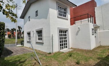 CASA EN RENTA EN VILLAS DEL CAMPO, CALIMAYA