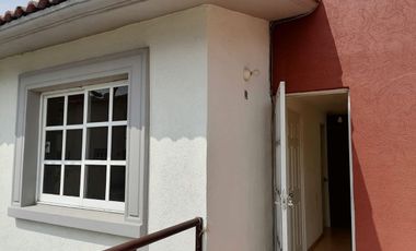 CASA EN RENTA EN VILLAS DEL CAMPO, CALIMAYA