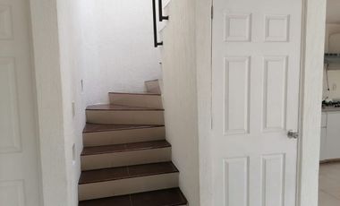 CASA EN RENTA EN VILLAS DEL CAMPO, CALIMAYA