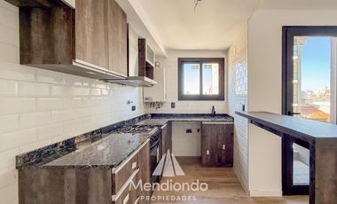 Semipiso 2 ambientes al frente con Balcón - Zona Chauvín