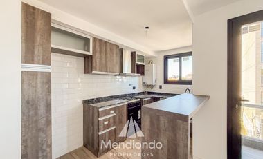 Semipiso 2 ambientes al frente con Balcón - Zona Chauvín