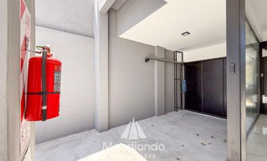 Semipiso 2 ambientes al frente con Balcón - Zona Chauvín