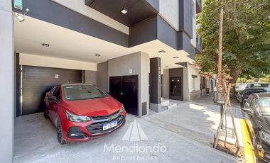 Semipiso 2 ambientes al frente con Balcón - Zona Chauvín