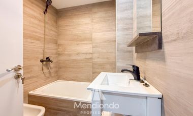 Semipiso 2 ambientes al frente con Balcón - Zona Chauvín