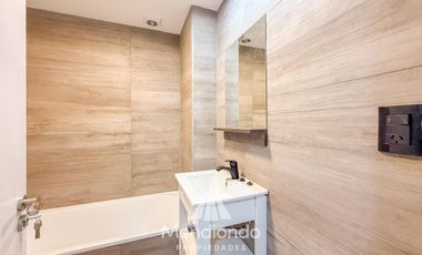 Semipiso 2 ambientes al frente con Balcón - Zona Chauvín