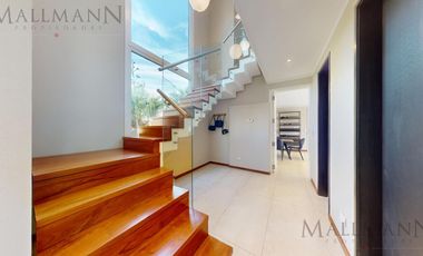 Venta Casa 3 Dormitorios en La Lomada