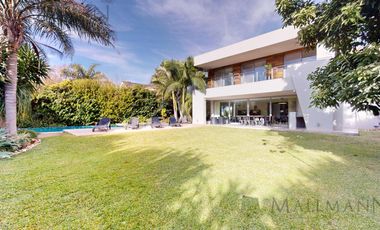 Venta Casa 3 Dormitorios en La Lomada