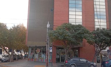 Venta local- en San Martin y Brown Edificio Parque Central - Neuquén Capital